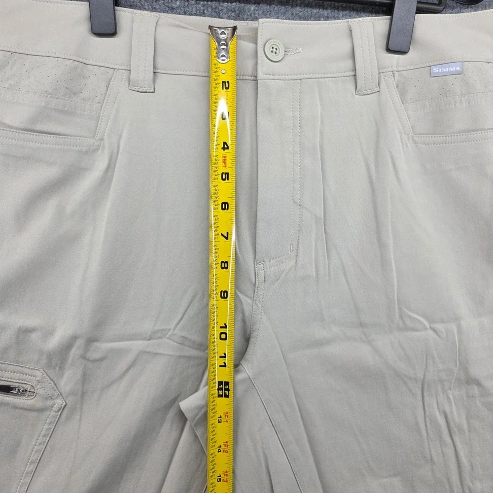 Simms Challenger Shorts Mens 36 Khaki UPF 50 Vented Stretch 13494-268-W36